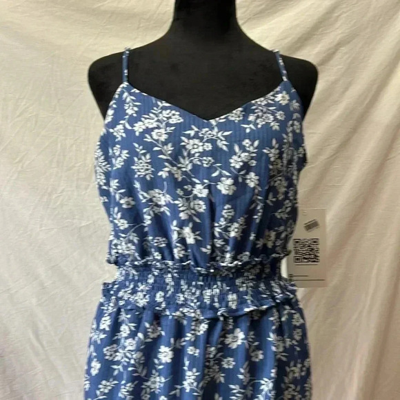 Floral jumpsuit - Picture 2 of 7